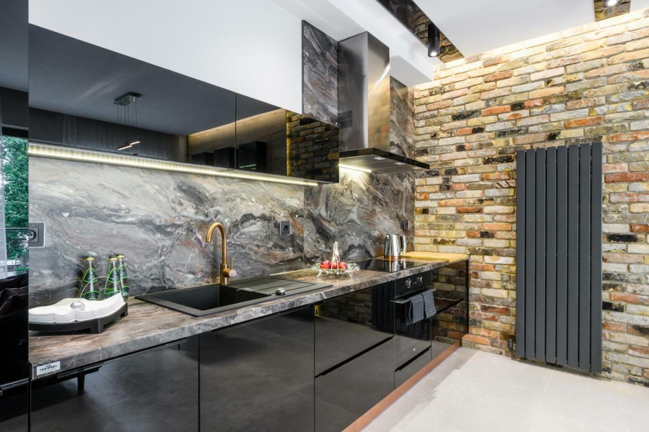 Zlota Luxury Apartments Warschau Exterior foto