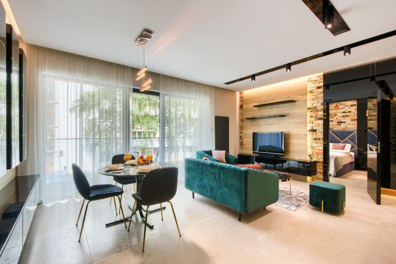 Zlota Luxury Apartments Warschau Exterior foto