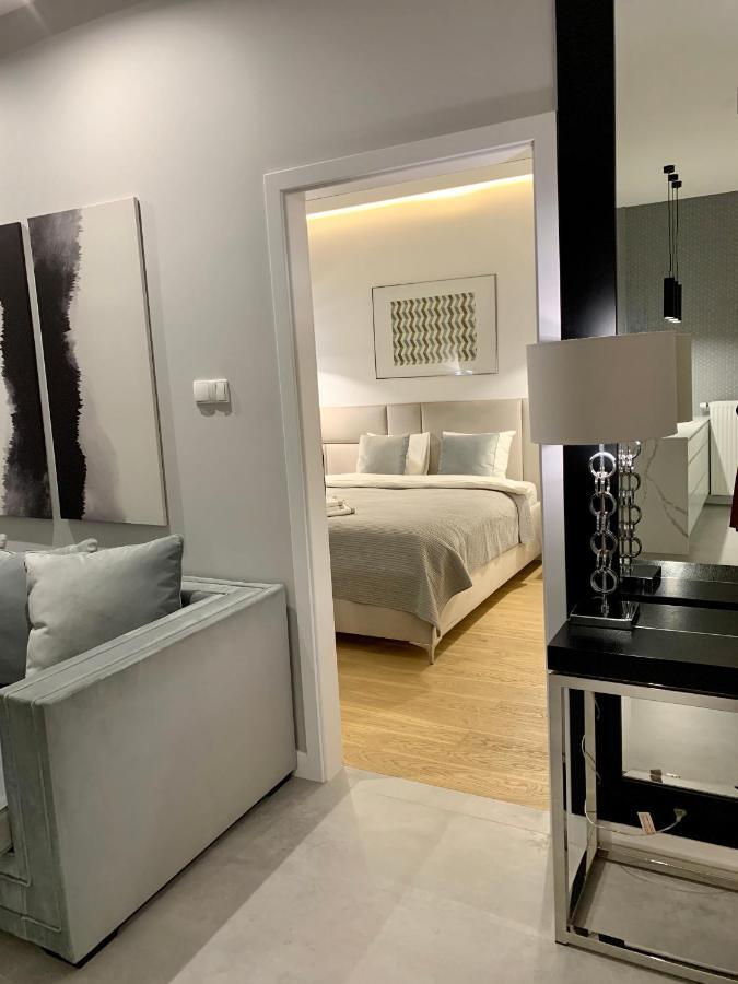 Zlota Luxury Apartments Warschau Exterior foto