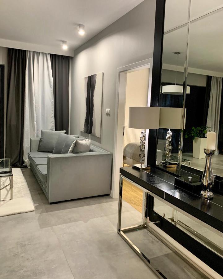 Zlota Luxury Apartments Warschau Exterior foto